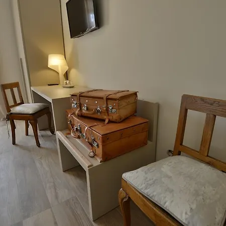 Daman & Breakfast ベッド・アンド・ブレックファスト 3*